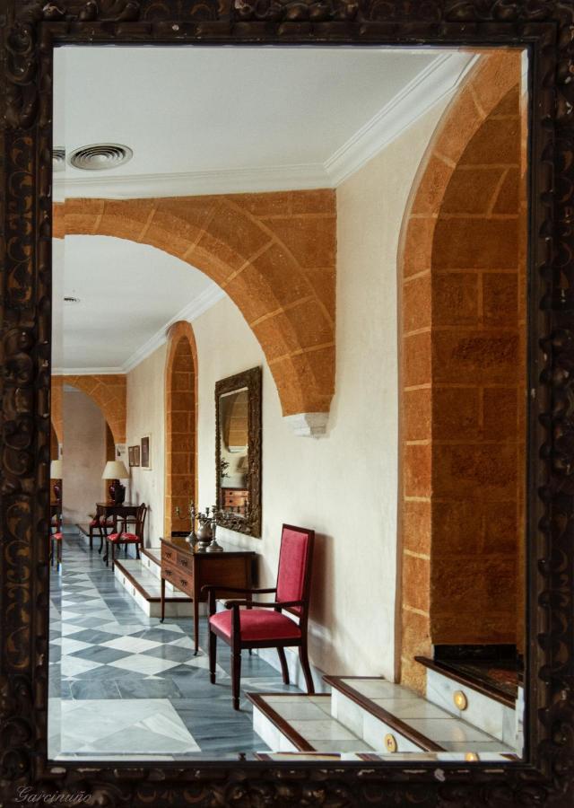 Palacio Marques De La Gomera Osuna Exterior photo