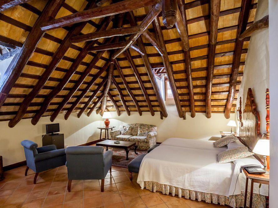 Palacio Marques De La Gomera Osuna Exterior photo